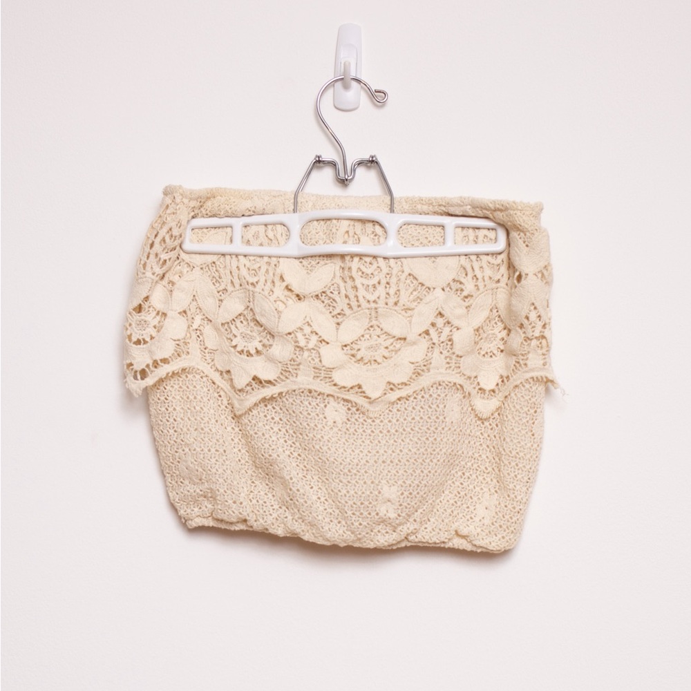 Kirra Pacsun Lace Tube Top